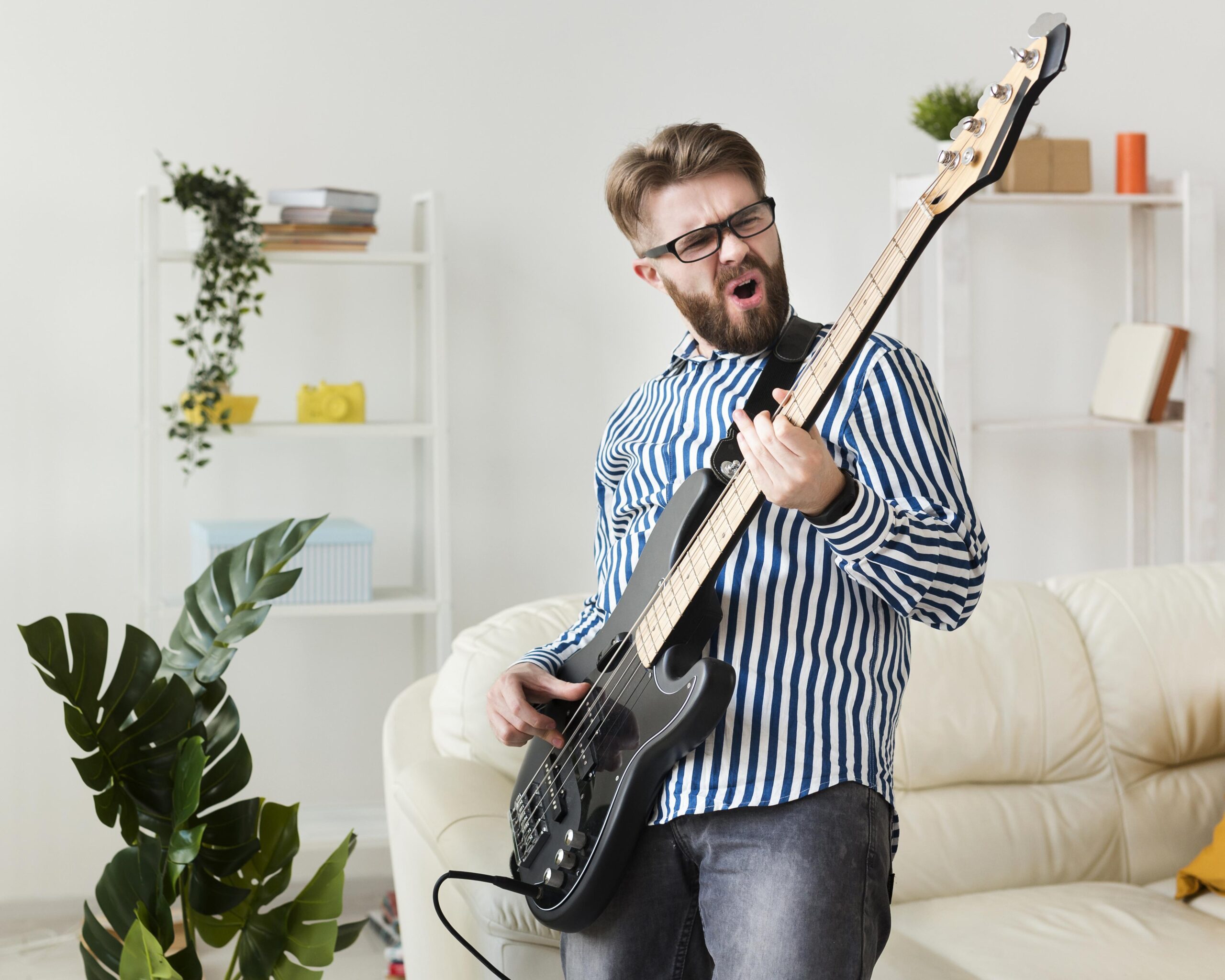 Triukšmo problema Lietuvoje: nuo reglamentų iki realių grėsmių kasdieniam gyvenimui