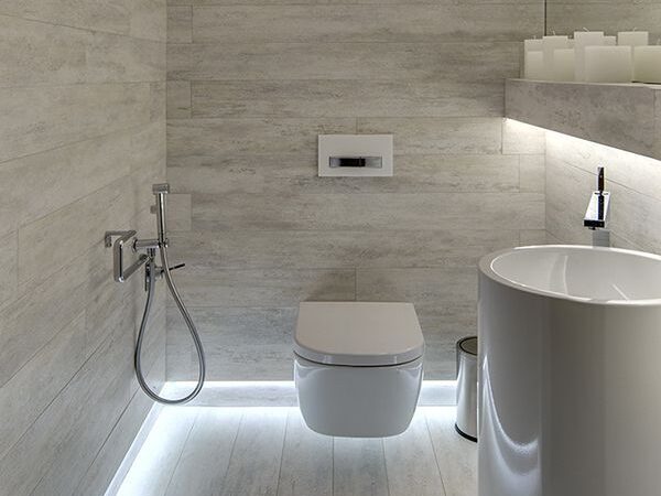 Apšvietimo reikšmė mažame tualete