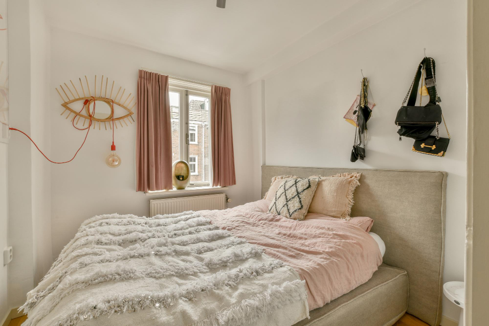 Kodėl mažo miegamojo interjeras turi būti planuojamas kitaip