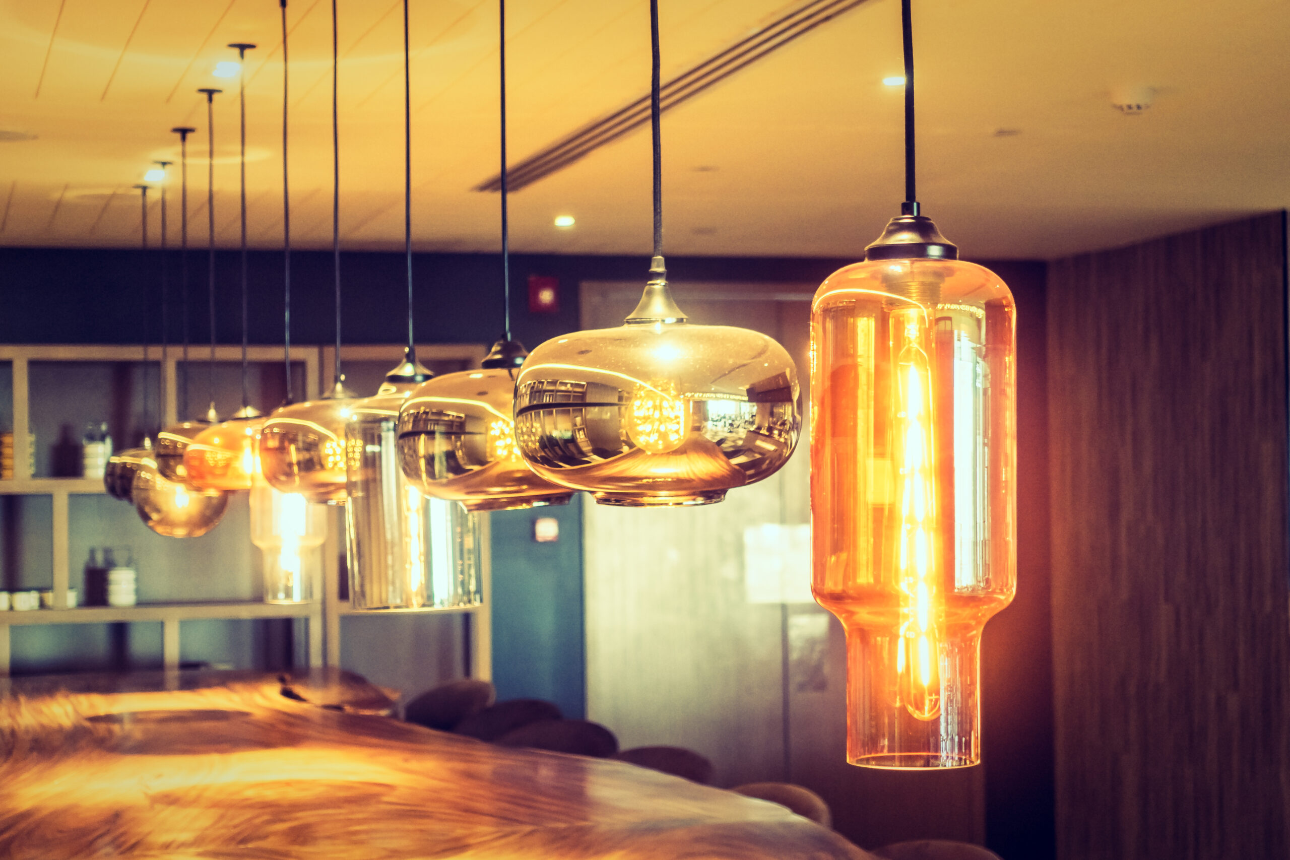 Kaip pasirinkti virtuvės apšvietimą pagal virtuvės dydį ir išplanavimą