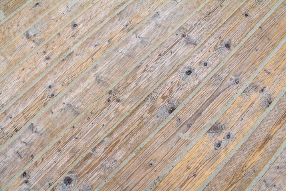 Medinių grindų lyginimas fanera arba OSB plokštėmis