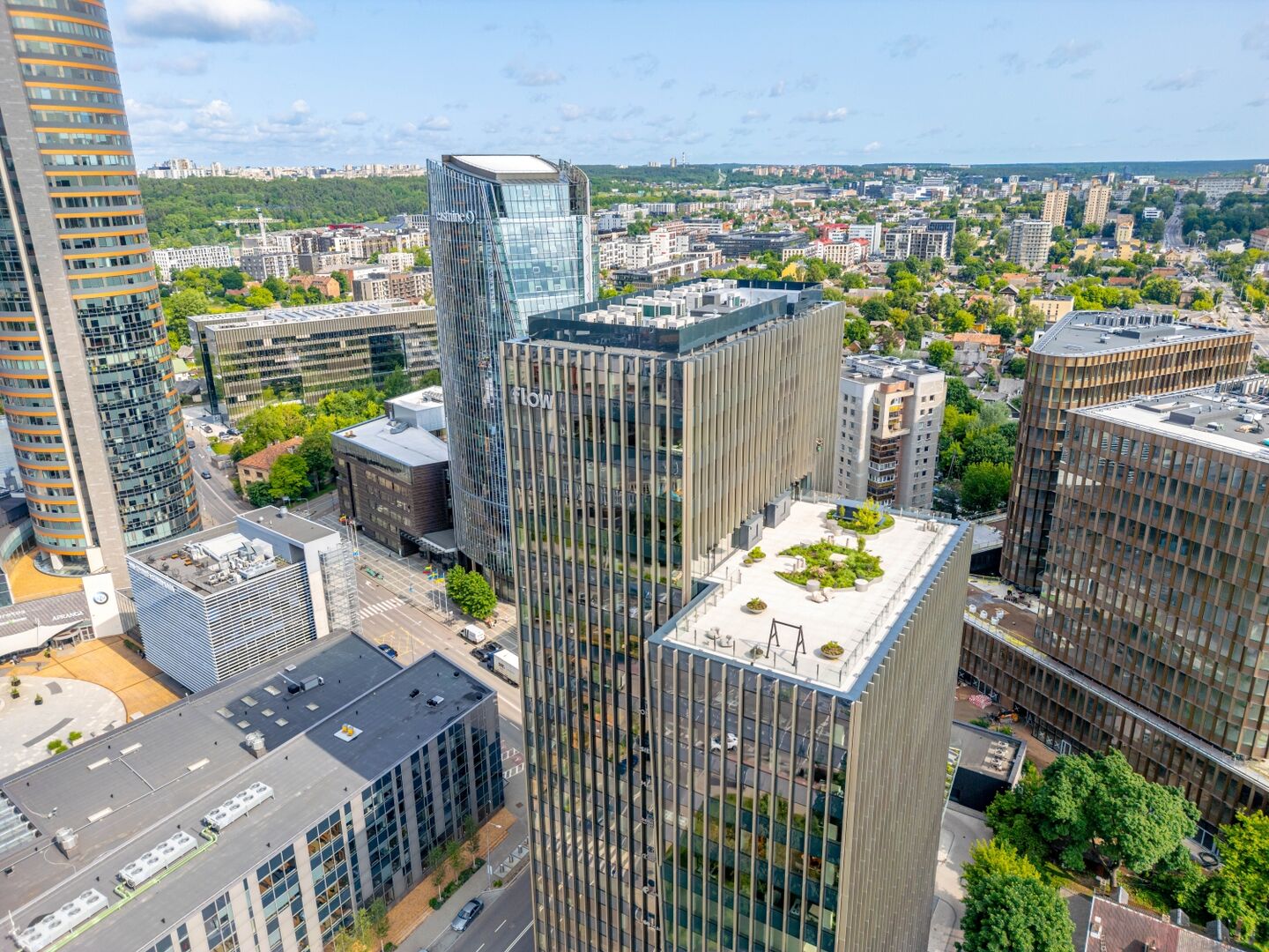 Verslo centras „FLOW“ beveik pilnas: įsikelia dar dvi tarptautinės įmonės