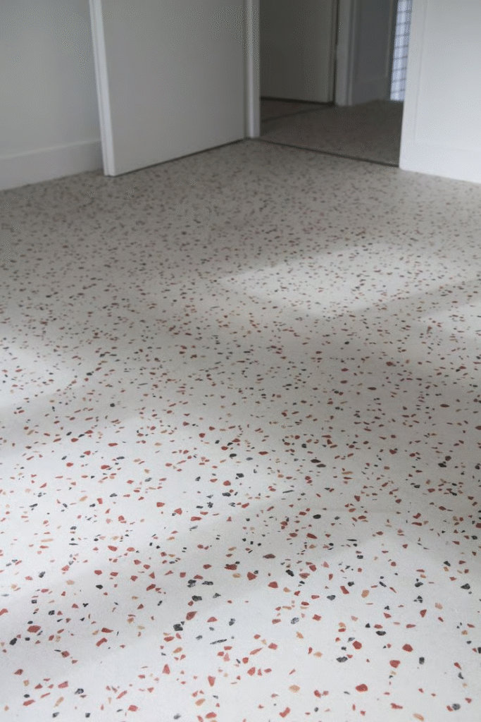 Epoksidinės grindys „pasidaryk pats“: kaip įsirengti ir kokių klaidų vengti