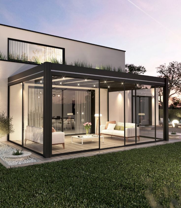 Terasos stiklinimas: kaina ir nuo ko ji priklauso