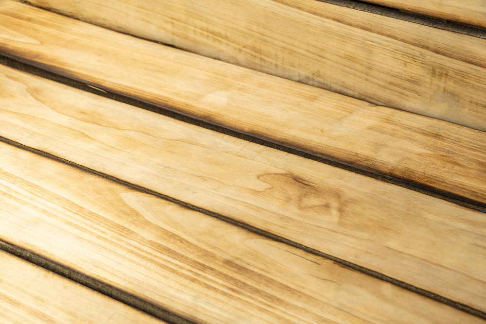 Kaip prižiūrėti termo medienos terasą