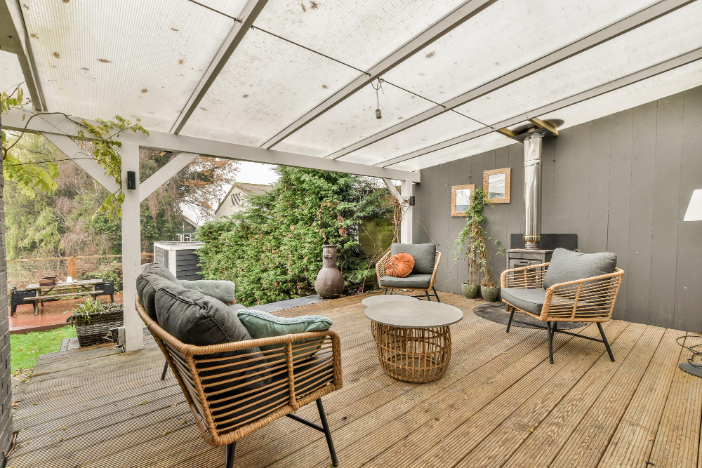 Kaip išsirinkti tinkamą terasos apdailą?