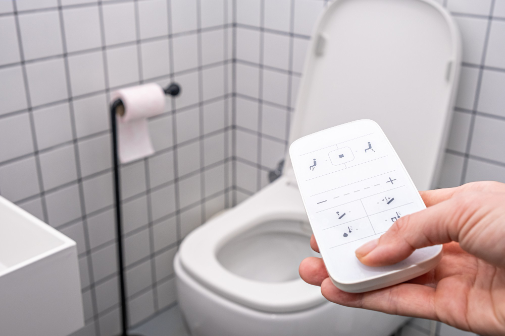 Ar paprasti WC puodai greitai taps praeitimi? Bidė funkcija keičia lietuvių įpročius